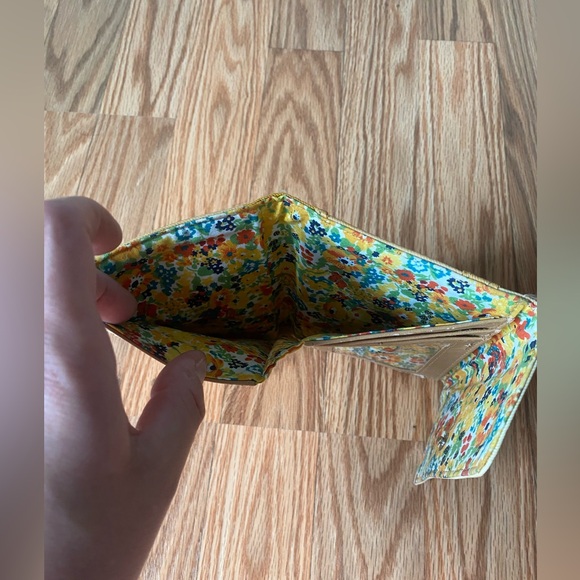 Wallet - Picture 4 of 4